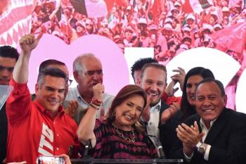 X&oacute;chitl G&aacute;lvez se declara ganadora y llama a respetar el voto ciudadano tras cierre de casillas