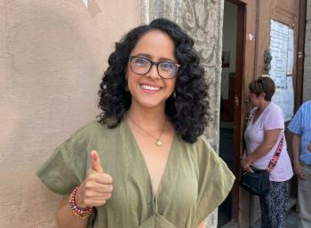 Gaby Osorio emite su voto en Tlalpan