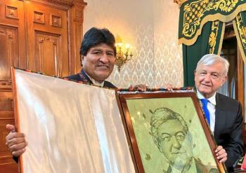 Evo Morales llega a M&eacute;xico, invitado por Morena, para presenciar elecciones