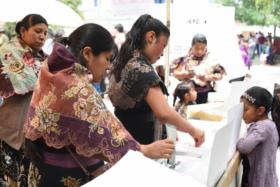 Evita compartir imágenes de tus huellas dactilares en las elecciones