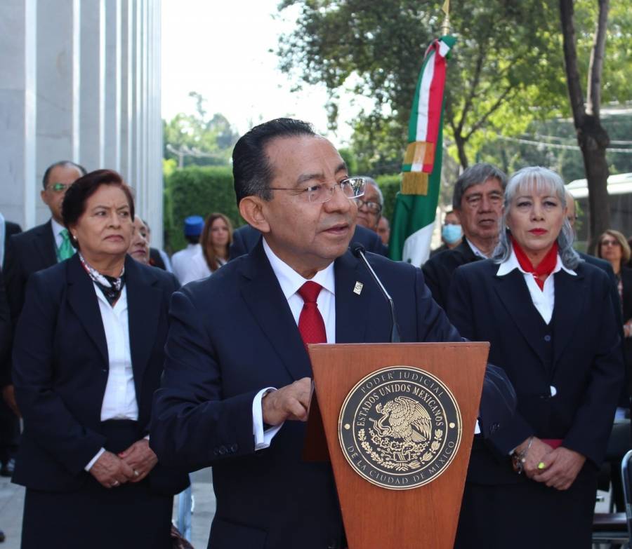 México amanece con un capítulo nuevo en su historia política