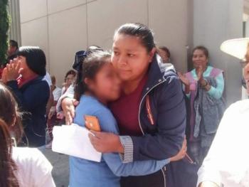 Gobierno de Delfina G&oacute;mez reintegra a su hogar a mujer privada de su libertad