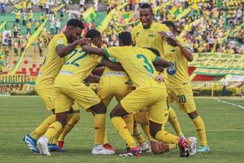 Bucaramanga y Santa Fe, a la final del torneo apertura de Colombia