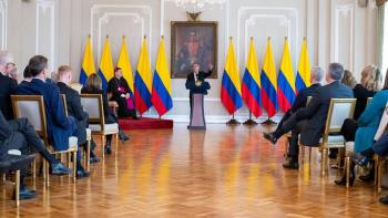 Informe de la Comisi&oacute;n de la Verdad debe ser divulgado en los colegios: Petro