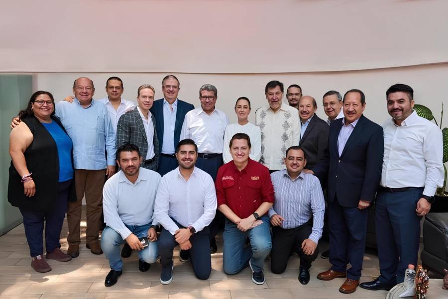 Sheinbaum se reúne con su equipo para dar seguimiento a cómputos distritales