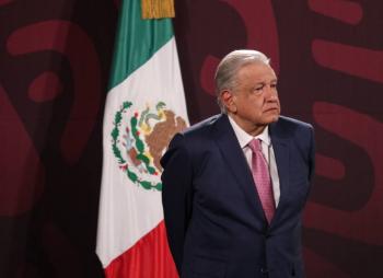 Duelo en la conferencia matutina: Fallecimiento de Rosalinda L&oacute;pez Hern&aacute;ndez