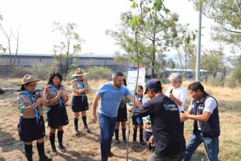 Ayuntamiento arranca jornada de reforestaci&oacute;n