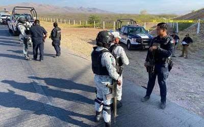 Hallan cinco cadáveres abandonados en carretera de Chihuahua