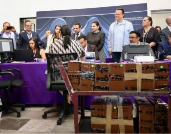TEPJF recibe y resguarda cajas de votos de mexicanos en el extranjero