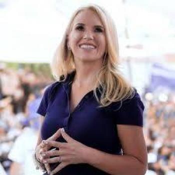 Recibe Romina Contreras constancia de mayoría como presidenta municipal de Huixquilucan