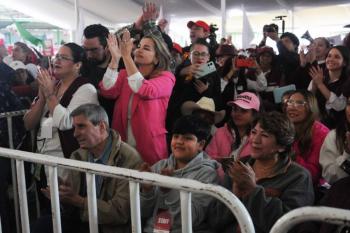 El poniente del Valle de M&eacute;xico se pinta de guinda