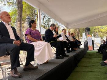 Gobierno de Zacatecas honra a Ram&oacute;n L&oacute;pez Velarde en la Rotonda de las Personas Ilustres