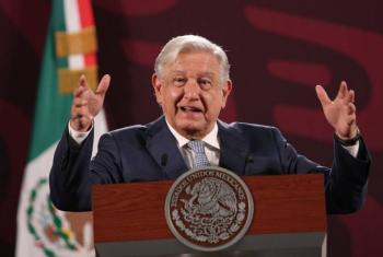 AMLO reprocha reuni&oacute;n en lo oscurito entre la ministra presidenta y “Alito” Moreno
