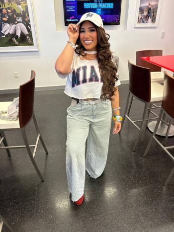 Candy Lover interpret&oacute; el Himno Nacional de Puerto Rico para los Marlins de Miami