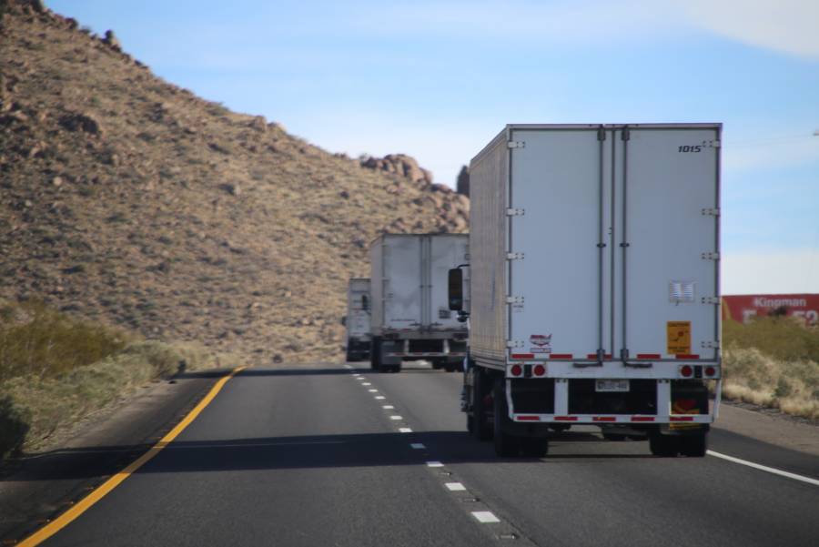 Nearshoring y el transporte de carga, la relación llena de oportunidad, pero en crisis