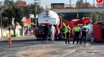 Volcadura de pipa de gas cierra la carretera federal M&eacute;xico-Pachuca en Tec&aacute;mac