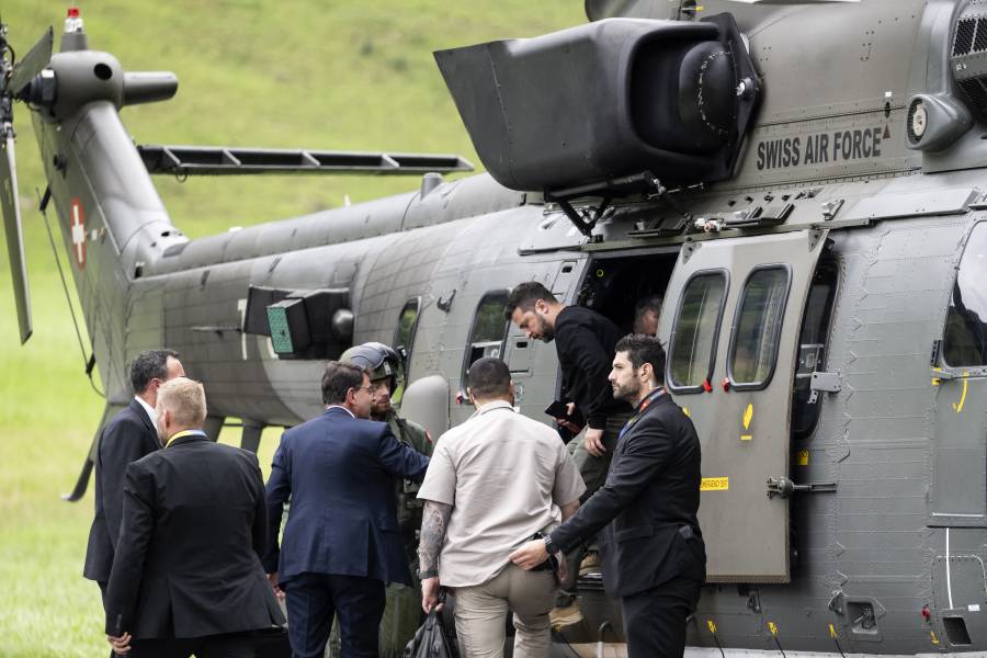 Los líderes se dirigen a la cumbre de paz de Ucrania bajo la sombra de las demandas de Putin