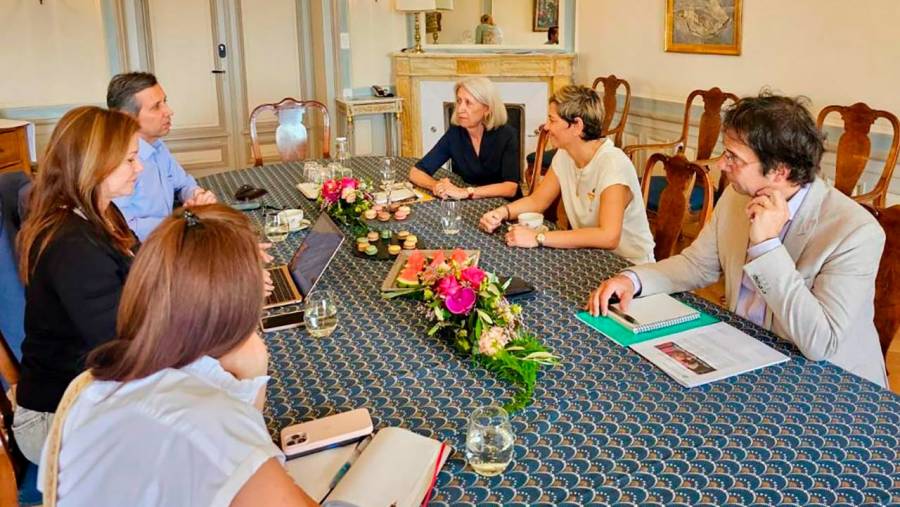 Primera Dama, Verónica Alcocer, logra alianzas en Suiza para diversos proyectos