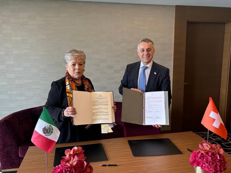 Suiza ejercerá representación diplomática de México en Ecuador