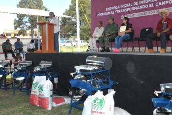 Arranca Delfina G&oacute;mez entrega de apoyos para el campo en Texcaltitl&aacute;n; beneficia a mil 800 campesinos
