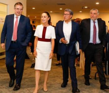 Claudia Sheinbaum se re&uacute;ne con Ebrard, Ad&aacute;n Augusto y Monreal antes de encuentro con legisladores electos