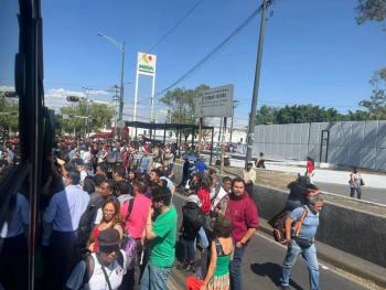 Normalizan servicio en L&iacute;nea 9 del Metro tras revisi&oacute;n en v&iacute;as