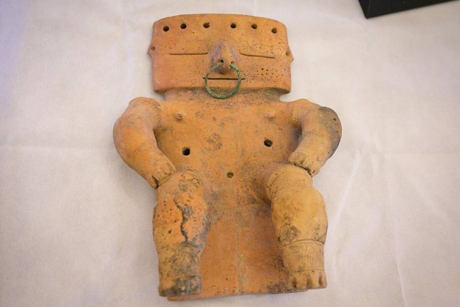 Regreso patrimonio arqueológico: Colombia recupera 16 piezas desde Suiza y Nueva Zelanda