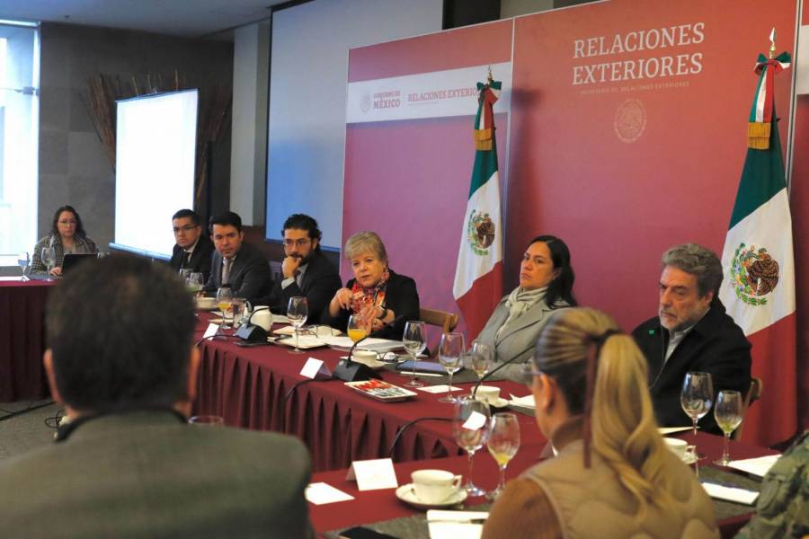 SRE: Nuevo programa de Biden beneficiar&aacute; hasta 400 mil migrantes mexicanos