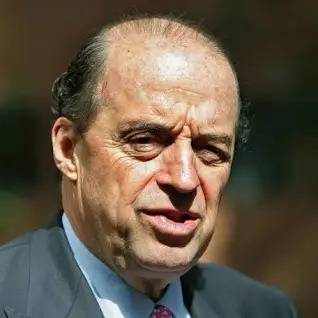 &Aacute;lvaro Leyva rinde versi&oacute;n libre en juicio disciplinario