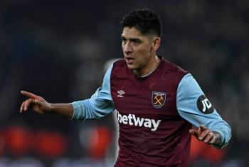 Edson &Aacute;lvarez aparece en el radar del Manchester United