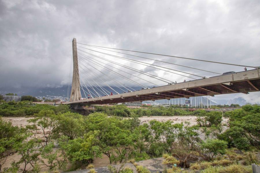 Autoridades cierran carreteras en Coahuila por tormenta tropical 