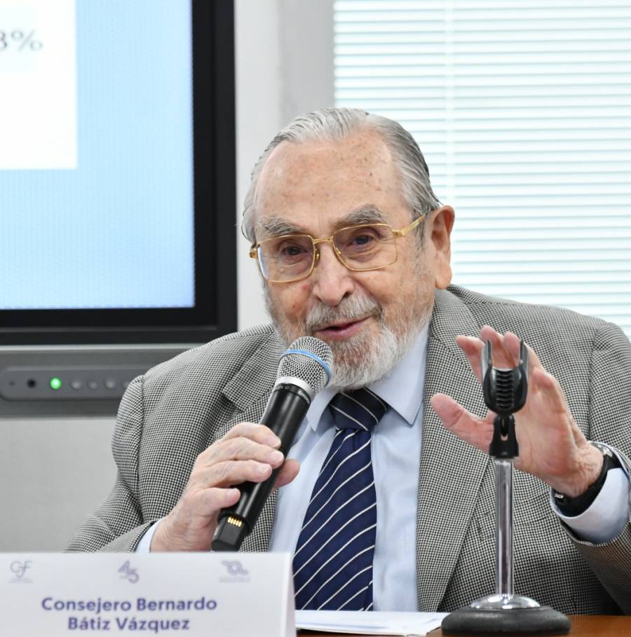 Los jueces representan al pueblo y a la soberanía nacional al dictar una sentencia, indica el consejero Bernardo Bátiz