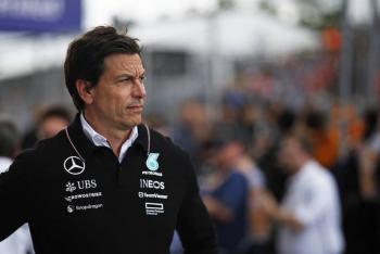 F1 | Toto Wolff critica mail que acusa a Mercedes de perjudicar a Hamilton