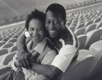Do&ntilde;a Celeste, madre de Pel&eacute;, fallece a los 101 a&ntilde;os