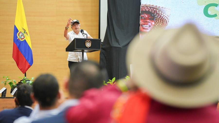 350 ni&ntilde;os ind&iacute;genas han sido reclutados por grupos criminales en el Cauca, denuncia Petro