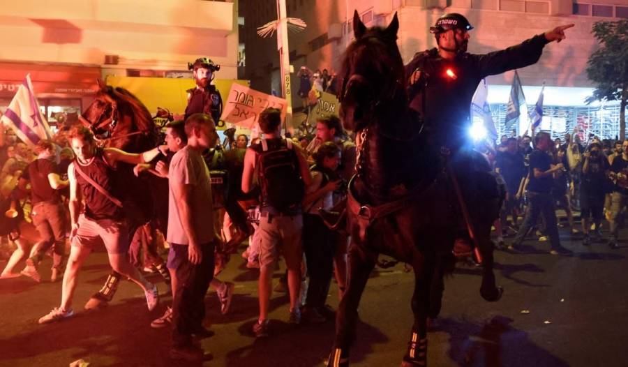 Masiva Protesta en Tel Aviv contra el Primer Ministro Netanyahu y la guerra en Gaza