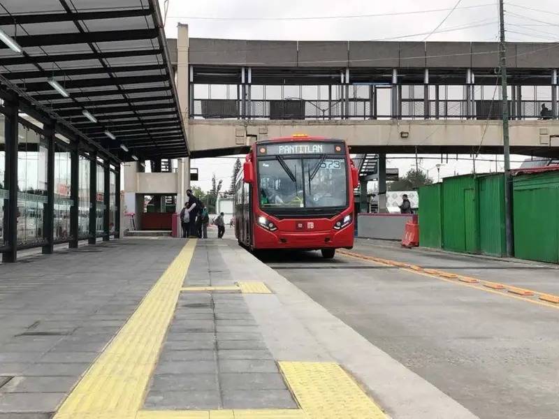 Sobse anuncia trabajos de conservación en carril confinado de Metrobús