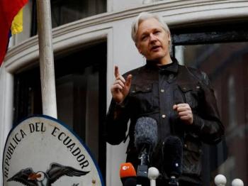 Julian Assange acepta declararse culpable para poner fin a su encarcelamiento en reino unido