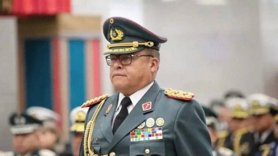 Capturan a Comandante Juan Jos&eacute; Z&uacute;&ntilde;iga por intento de Golpe de Estado en Bolivia