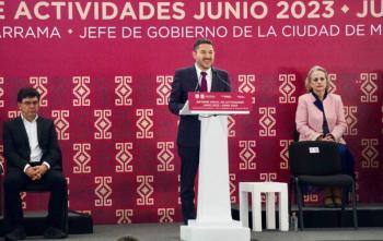 Mart&iacute; Batres rindi&oacute; informe anual como Jefe de Gobierno de la CDMX