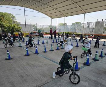 Llega por primera vez a planteles escolares Biciescuela itinerante de la CDMX