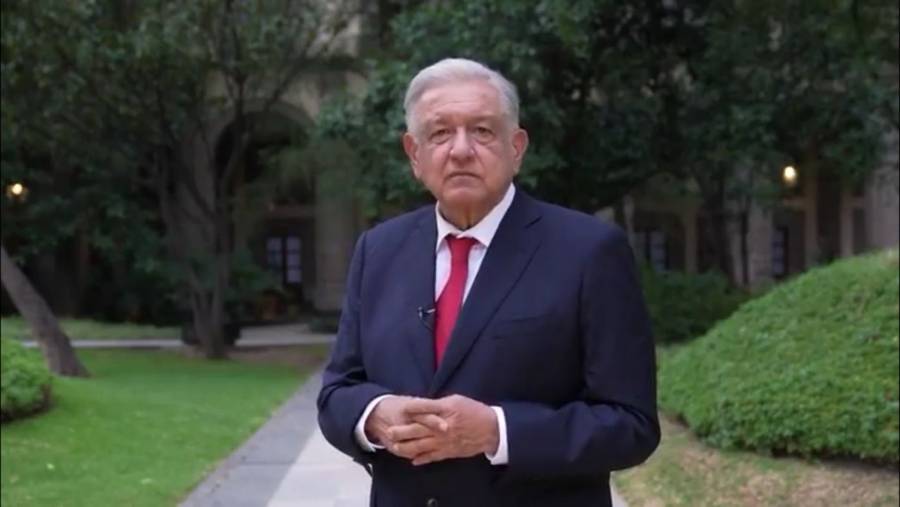 AMLO se despide del magisterio, dedica agradecimientos