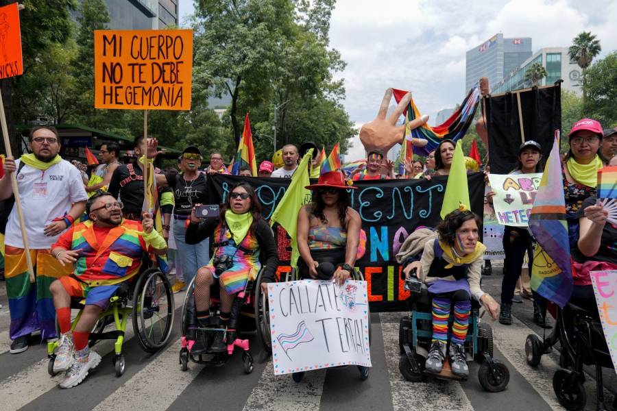 Más de 250 mil personas asistieron a la marcha del orgullo LGBT