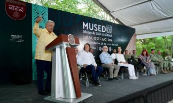 AMLO atribuye &eacute;xito de su gobierno al apoyo popular y destaca avances en Dos Bocas