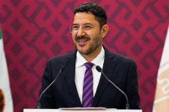 Celebra Mart&iacute; Batres sexto aniversario del triunfo electoral de AMLO