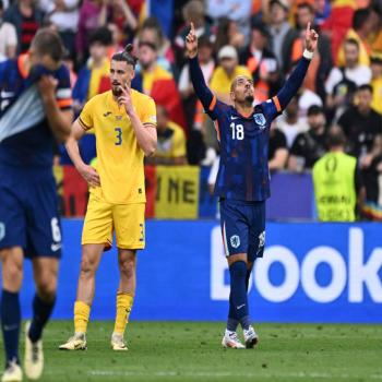 Pa&iacute;ses Bajos avanza a cuartos de la Eurocopa tras golear 3-0 a Rumania