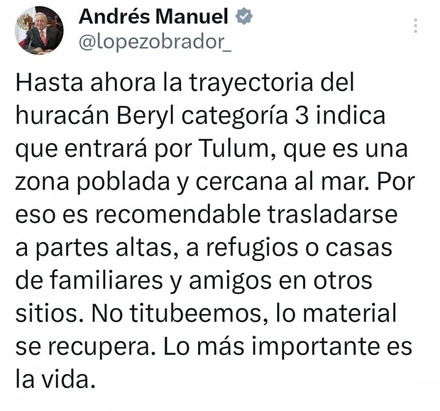 AMLO pide a protegerse al paso de Beryl, huracán que ya es categoría 3