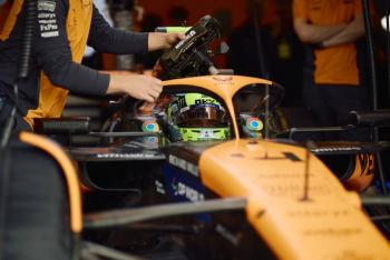 F1 | Norris y McLaren avisan ante su p&uacute;blico en los libres en Silverstone