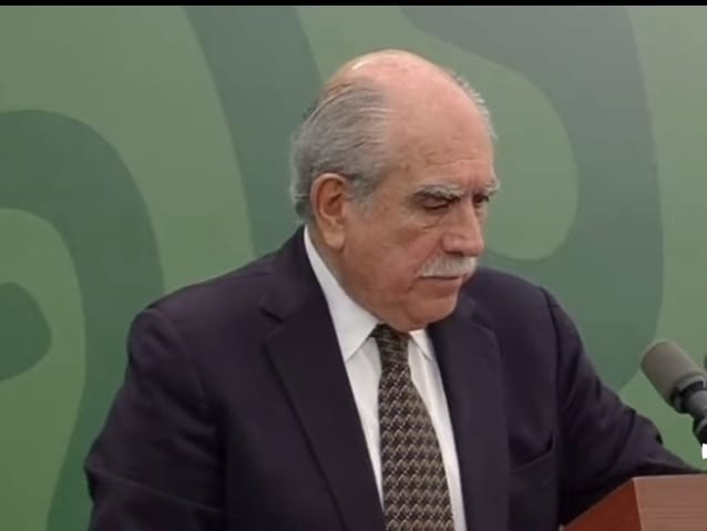 Pablo Gómez sale de hospital tras sufrir taquicardia