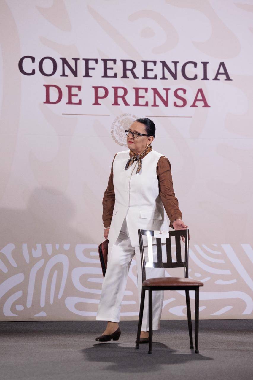 AMLO ve machismo y misoginia en rechazo a nuevo nombramiento de Rosa Icela Rodríguez